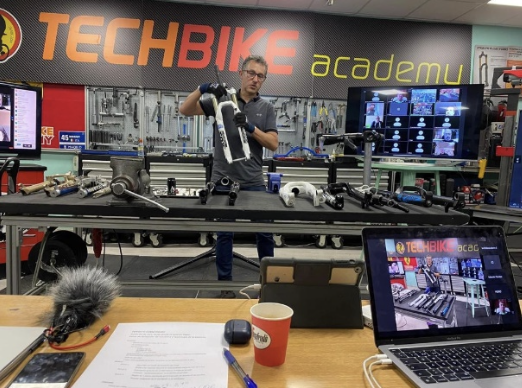 Taller en vivo TechBikeAcademy